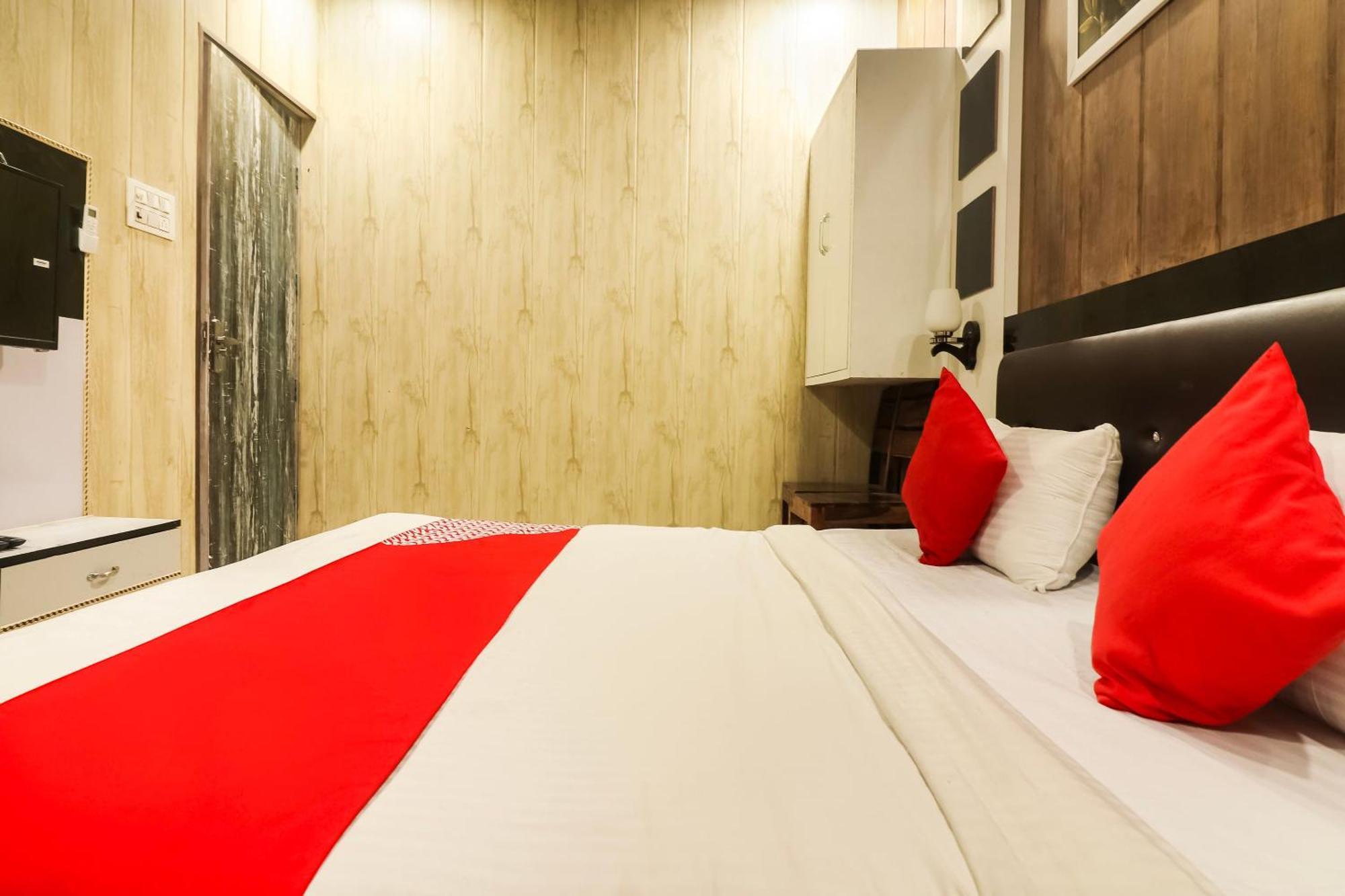 Hotel O Sheela Rohtak Kültér fotó
